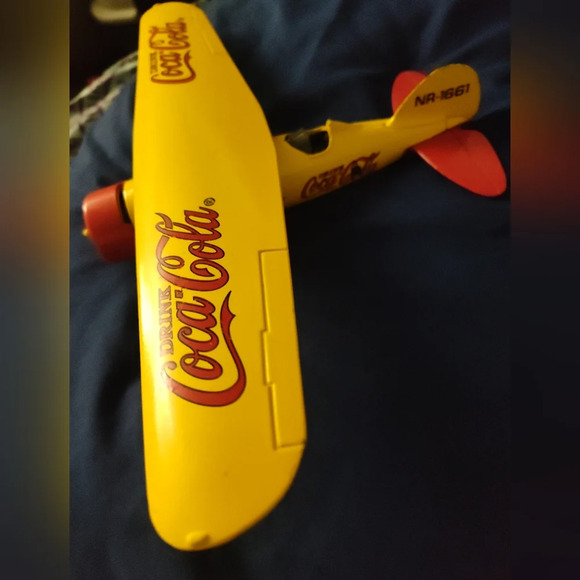 Coca-Cola plane bank - Picture 3 of 7